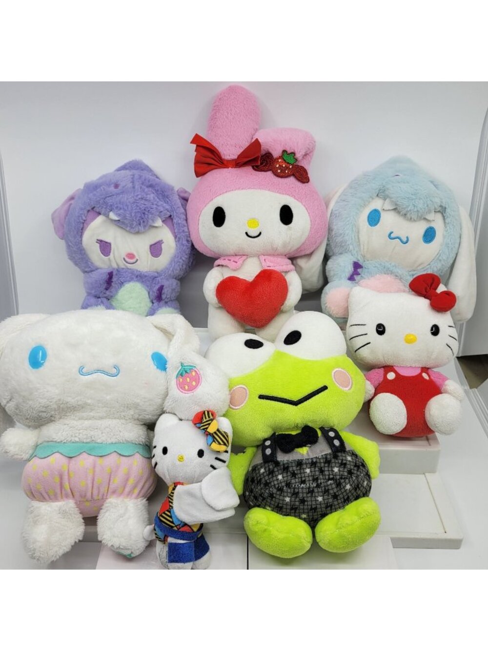 Sanrio Plush Lot - Hello Kitty & My Melody & Cinnamoroll & Keroppi & Kuromi